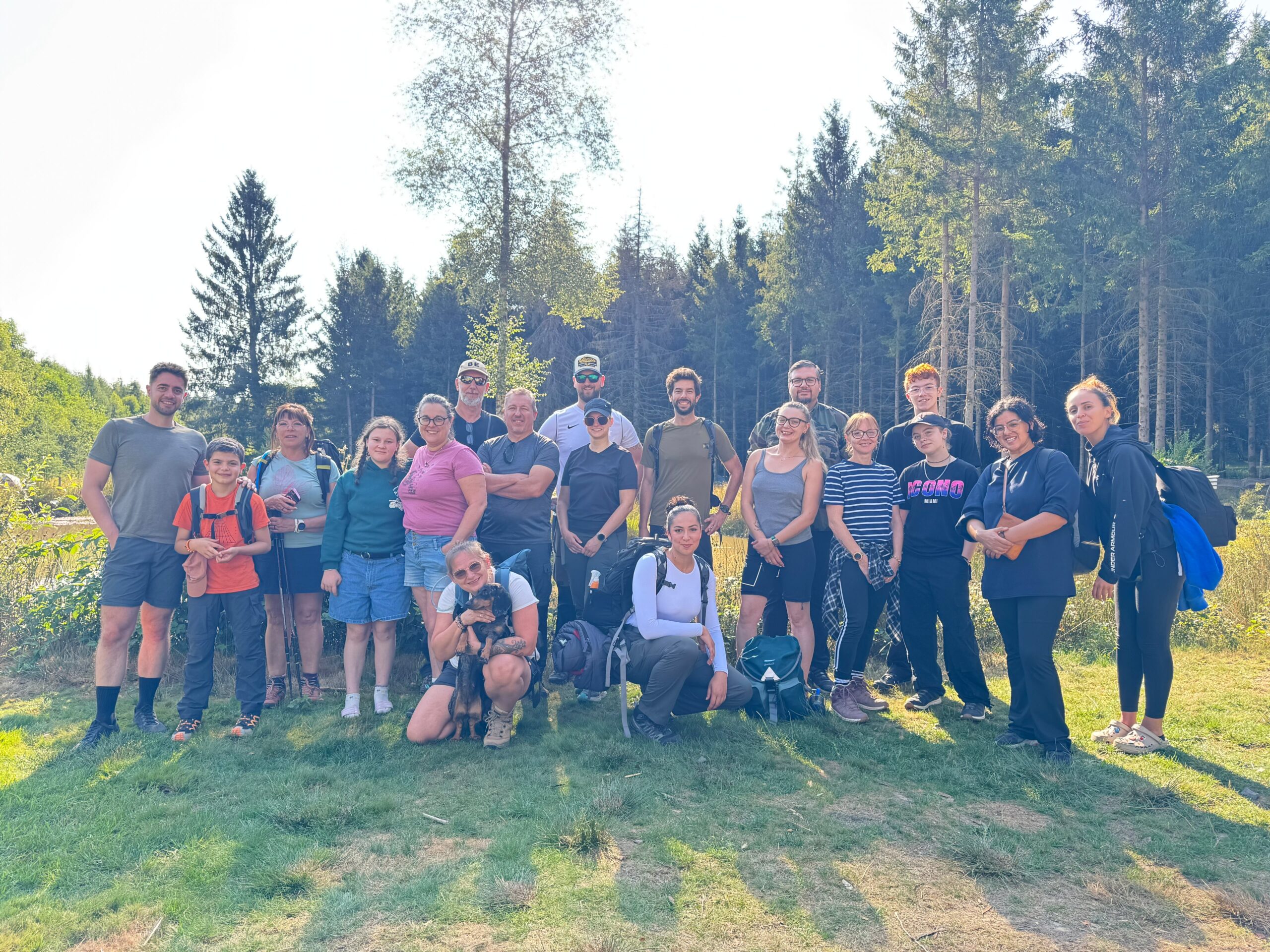 Randonnée en groupe dans les Ardennes